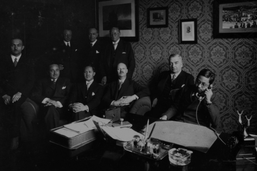 1931